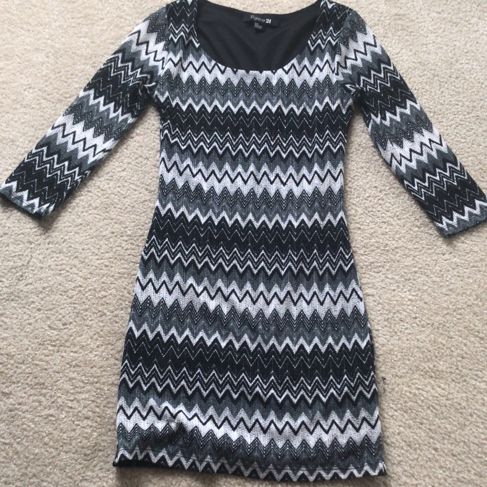Small abstract print dress